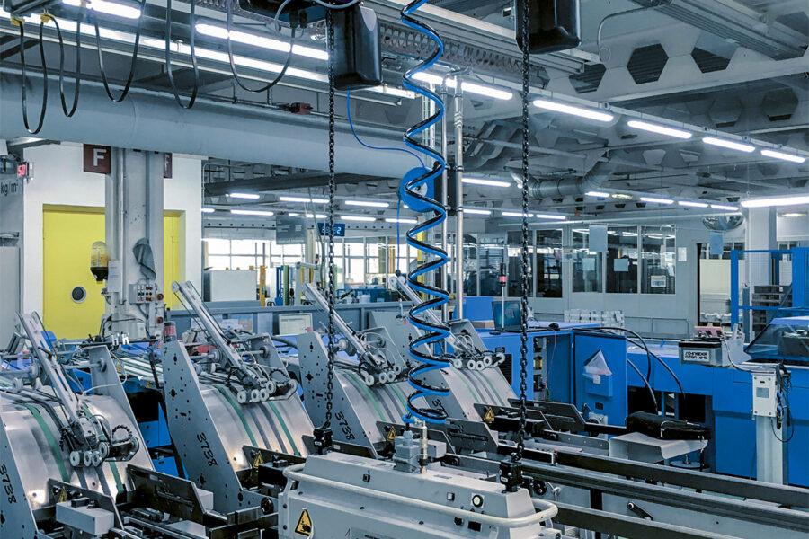 Anwendungsbild 2 Synchron-Elektrokettenzug PEHS