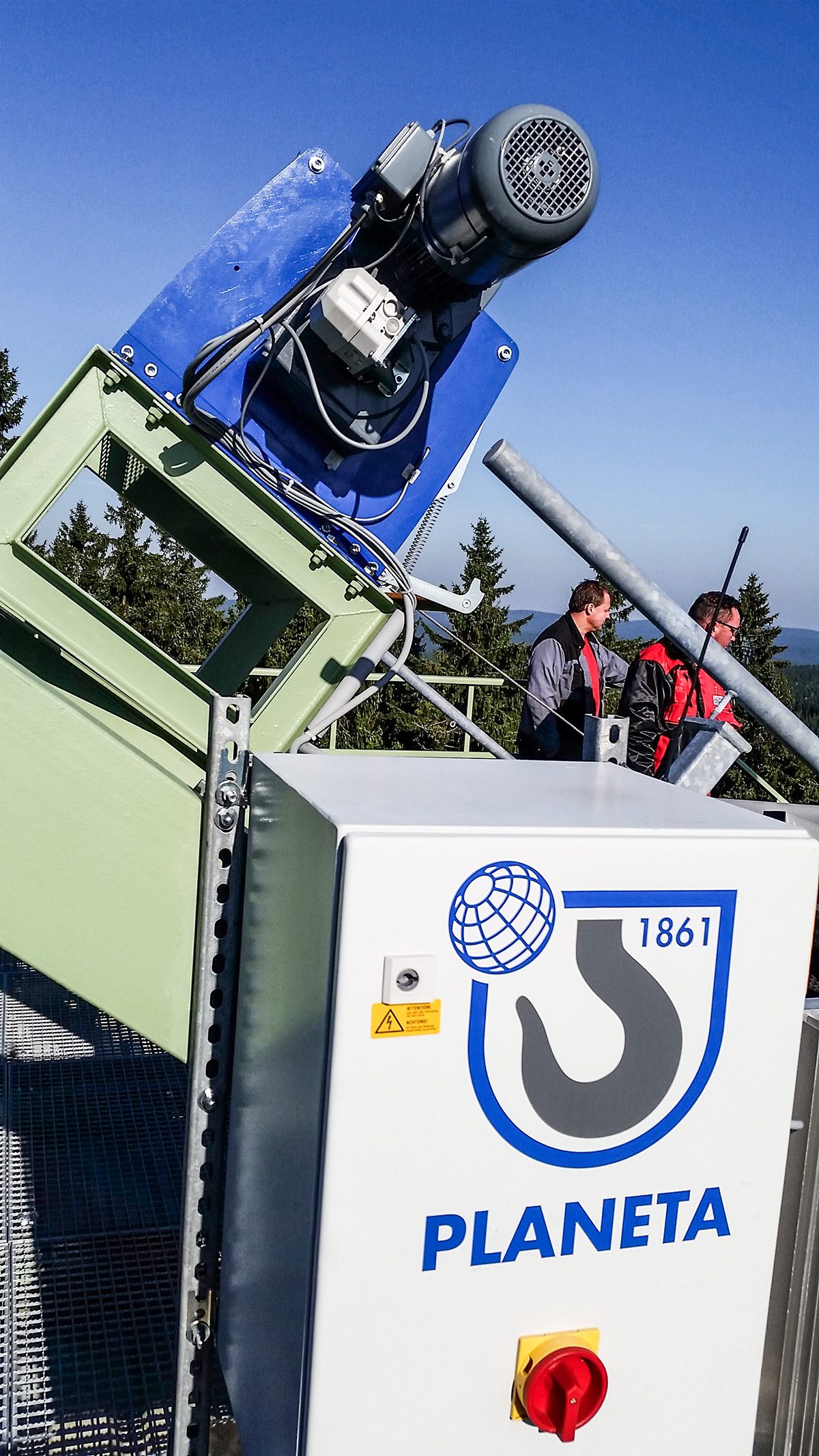 Anwendung 3 Elektroseilwinde PFW-E 3000 Bild 1 Skisprungschanze