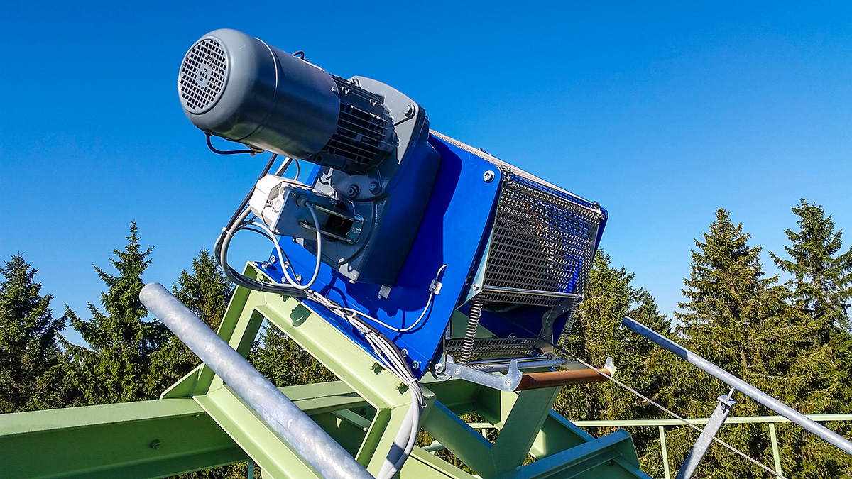 Anwendung 3 Elektroseilwinde PFW-E 3000 Bild 2 Skisprungschanze