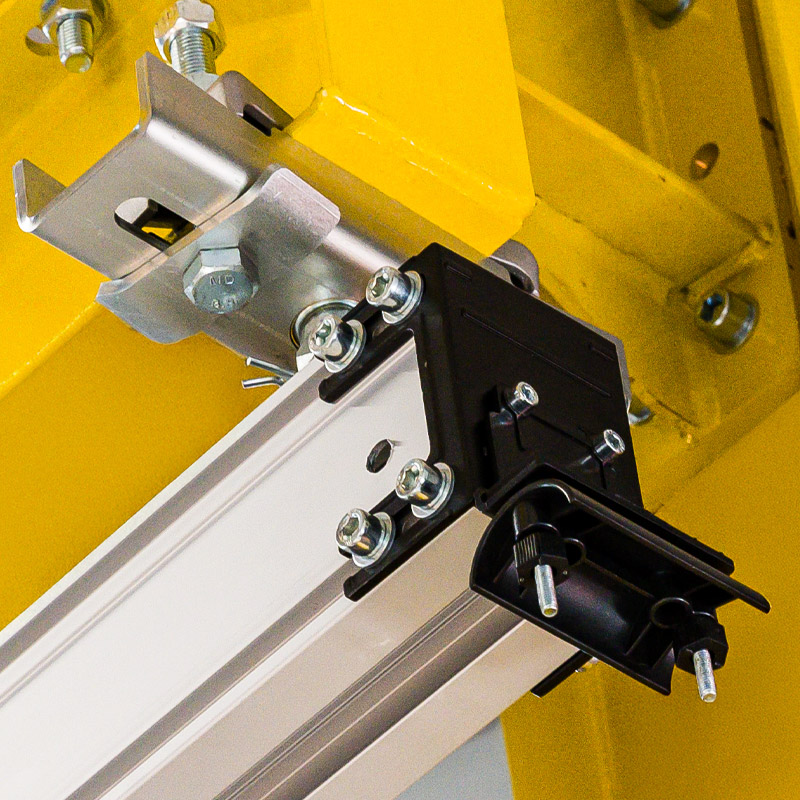 LiFT-LiNE Endkappe mit Kranbahn-Aufhängung und Kabelklemme