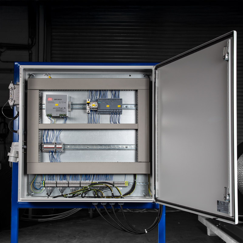 Kundenspezifische-Steuerungen Bild 13