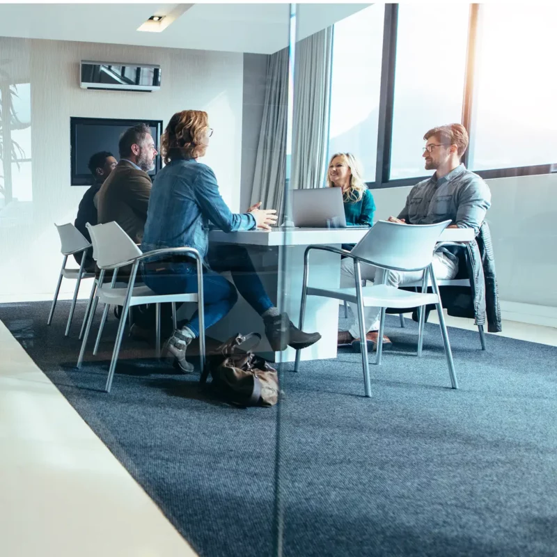 Experten prüfen technische Umsetzbarkeit Ihrer Projekte