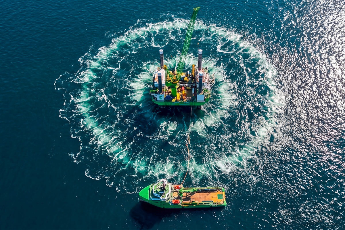 Elektroseilwinden im industriellen Einsatz – Präzision und Synchronität bei anspruchsvollen Offshore-Projekten